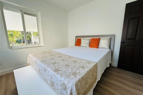 Villa ou maison à vendre à Miami, Floride: 3 chambres, 114.36 m2 № 2439370 - photo 9