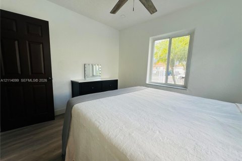Villa ou maison à vendre à Miami, Floride: 3 chambres, 114.36 m2 № 2439370 - photo 8