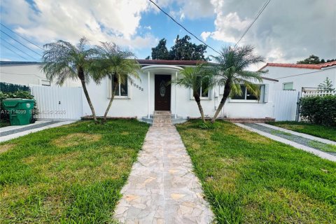 Villa ou maison à Miami, Floride 3 chambres, 114.36 m2 № 2439370