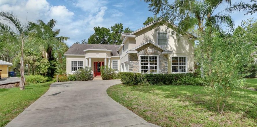 House in DeLand, Florida 4 bedrooms, 284.28 sq.m. № 1776766
