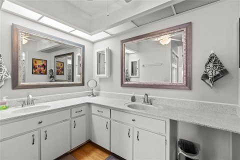 Villa ou maison à vendre à Spring Hill, Floride: 2 chambres, 145.67 m2 № 1751949 - photo 25