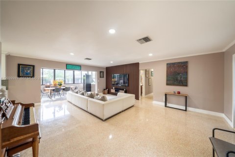 Casa en alquiler en Palmetto Bay, Florida, 4 dormitorios № 2086158 - foto 6