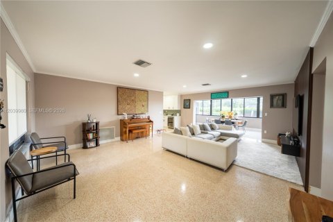 Casa en alquiler en Palmetto Bay, Florida, 4 dormitorios № 2086158 - foto 5
