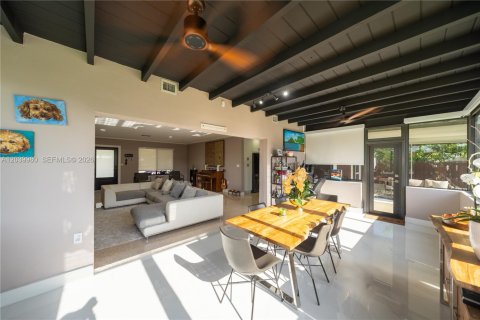 Casa en alquiler en Palmetto Bay, Florida, 4 dormitorios № 2086158 - foto 17