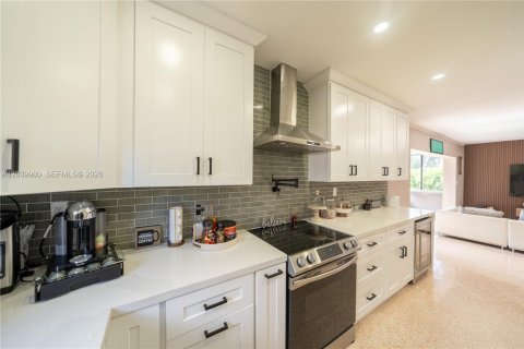 Casa en alquiler en Palmetto Bay, Florida, 4 dormitorios № 2086158 - foto 11