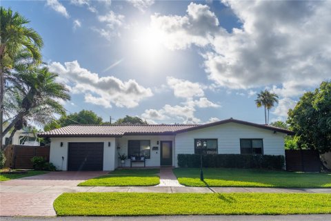 Casa en Palmetto Bay, Florida 4 dormitorios № 2086158