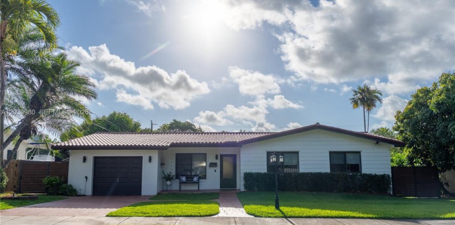 Casa en Palmetto Bay, Florida 4 dormitorios № 2086158
