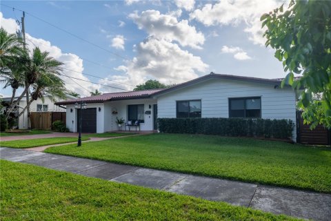 Casa en alquiler en Palmetto Bay, Florida, 4 dormitorios № 2086158 - foto 3