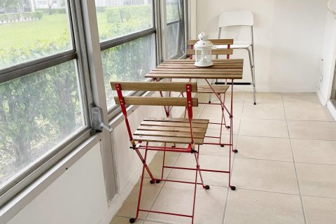 Снять в аренду кондоминиум в Бока-Ратон, Флорида 3 комнаты, 66.89м2, № 2085561 - фото 20
