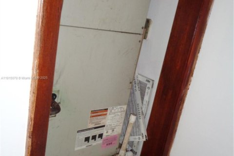 Villa ou maison à louer à Homestead, Floride: 3 chambres, 220.55 m2 № 1971240 - photo 21