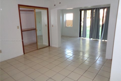 Villa ou maison à louer à Homestead, Floride: 3 chambres, 220.55 m2 № 1971240 - photo 30