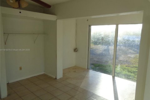 Villa ou maison à louer à Homestead, Floride: 3 chambres, 220.55 m2 № 1971240 - photo 22