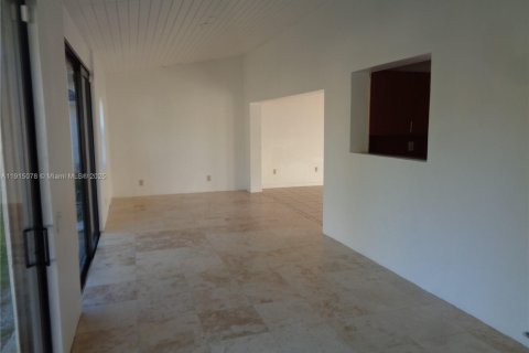 Villa ou maison à louer à Homestead, Floride: 3 chambres, 220.55 m2 № 1971240 - photo 15