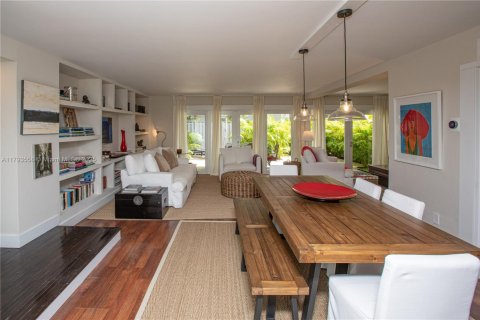 Adosado en alquiler en Key Biscayne, Florida, 2 dormitorios, 167.22 m2 № 1959037 - foto 2