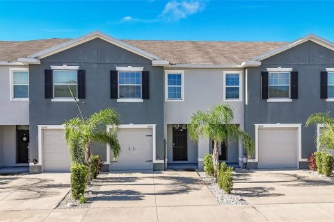 Townhouse in Wesley Chapel, Florida 3 bedrooms, 155.43 sq.m. № 2361168