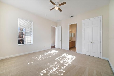 House in Four Corners, Florida 4 bedrooms, 213.3 sq.m. № 1751052 - photo 17
