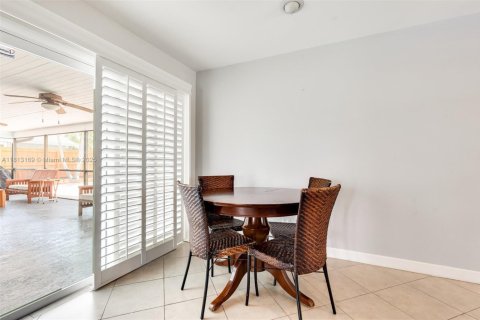 House in Palm Beach Gardens, Florida 3 bedrooms, 165.09 sq.m. № 1770349 - photo 18