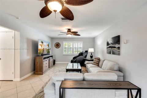 House in Palm Beach Gardens, Florida 3 bedrooms, 165.09 sq.m. № 1770349 - photo 20