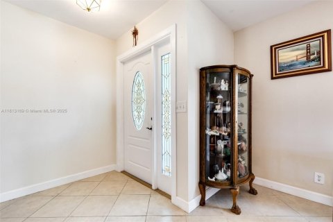 House in Palm Beach Gardens, Florida 3 bedrooms, 165.09 sq.m. № 1770349 - photo 7