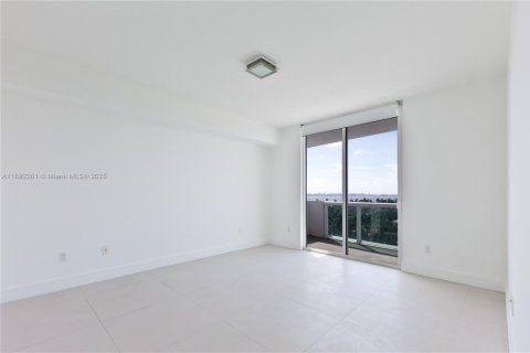 Снять в аренду кондоминиум в Норт-Бей-Виллидж, Флорида 3 спальни, 144.18м2, № 1946360 - фото 19