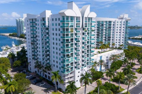 Снять в аренду кондоминиум в Норт-Бей-Виллидж, Флорида 3 спальни, 144.18м2, № 1946360 - фото 28