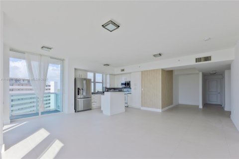 Снять в аренду кондоминиум в Норт-Бей-Виллидж, Флорида 3 спальни, 144.18м2, № 1946360 - фото 8