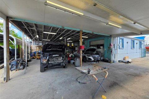 Commercial property in Fort Myers, Florida 111.48 sq.m. № 2430904 - photo 18
