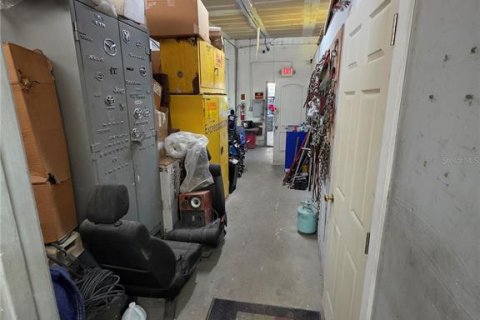 Commercial property in Fort Myers, Florida 111.48 sq.m. № 2430904 - photo 6