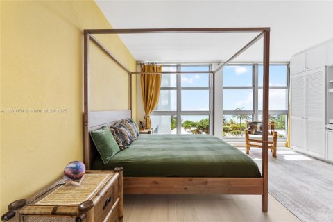 Condo in Miami Beach, Florida, 2 bedrooms № 1934691 - photo 7