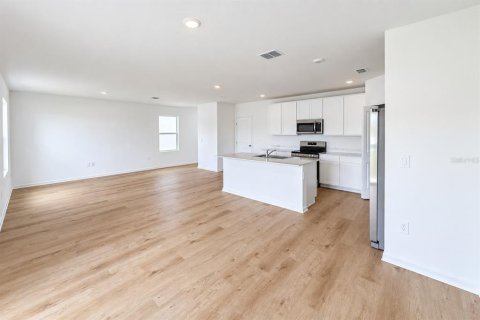 Villa ou maison à louer à Winter Haven, Floride: 4 chambres, 174.66 m2 № 2378302 - photo 9