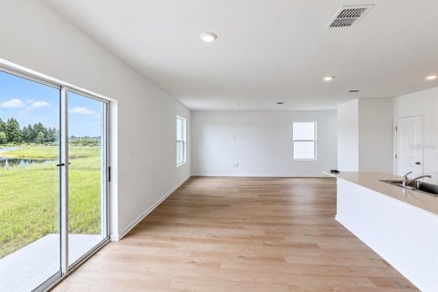 Villa ou maison à louer à Winter Haven, Floride: 4 chambres, 174.66 m2 № 2378302 - photo 8