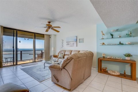 Condo in Clearwater, Florida, 2 bedrooms  № 1916533 - photo 14