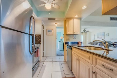 Condo in Clearwater, Florida, 2 bedrooms  № 1916533 - photo 9