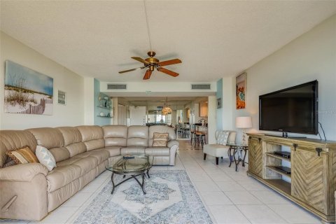 Condo in Clearwater, Florida, 2 bedrooms  № 1916533 - photo 18
