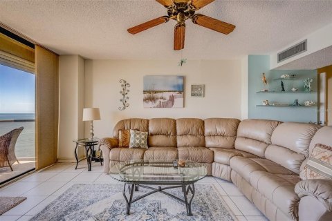 Condo in Clearwater, Florida, 2 bedrooms  № 1916533 - photo 16