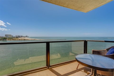 Condo in Clearwater, Florida, 2 bedrooms  № 1916533 - photo 1