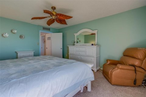 Condo in Clearwater, Florida, 2 bedrooms  № 1916533 - photo 24