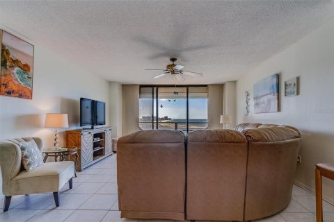 Condo in Clearwater, Florida, 2 bedrooms  № 1916533 - photo 15