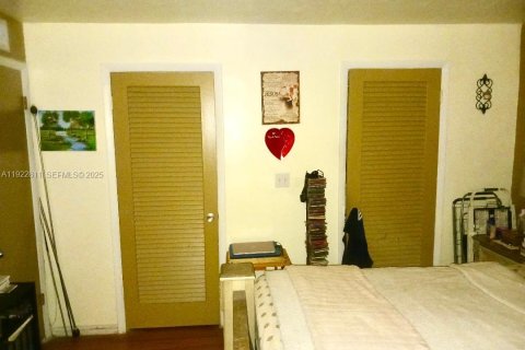 Condo in North Miami, Florida, 1 bedroom  № 2082816 - photo 5