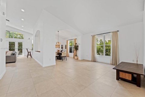 House in Boca Raton, Florida 4 bedrooms, 248.61 sq.m. № 1931773 - photo 9