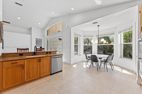 House in Boca Raton, Florida 4 bedrooms, 248.61 sq.m. № 1931773 - photo 15