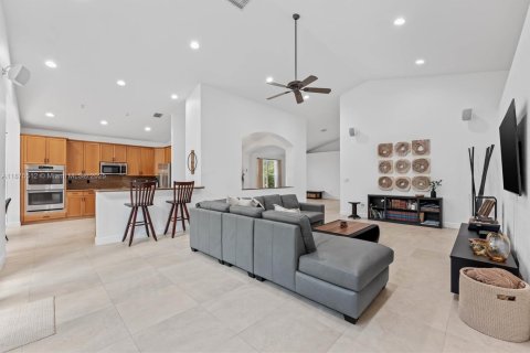House in Boca Raton, Florida 4 bedrooms, 248.61 sq.m. № 1931773 - photo 19