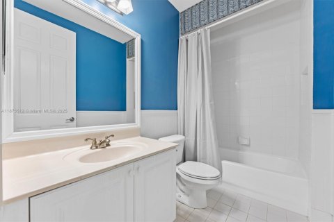 House in Boca Raton, Florida 4 bedrooms, 248.61 sq.m. № 1931773 - photo 26