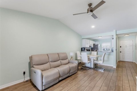 Villa ou maison à vendre à Safety Harbor, Floride: 2 chambres, 87.24 m2 № 2405351 - photo 29