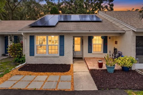 Villa ou maison à Safety Harbor, Floride 2 chambres, 87.24 m2 № 2405351