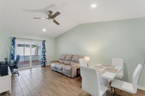Villa ou maison à vendre à Safety Harbor, Floride: 2 chambres, 87.24 m2 № 2405351 - photo 25