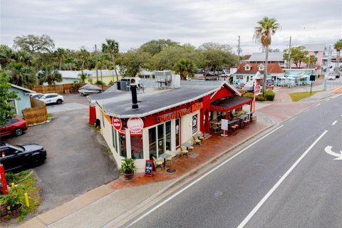 Commercial property in New Smyrna Beach, Florida 167.41 sq.m. № 1688116 - photo 16