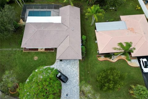 Купить виллу или дом в Корал-Спрингс, Флорида 4 спальни, 189.15м2, № 1991191 - фото 3