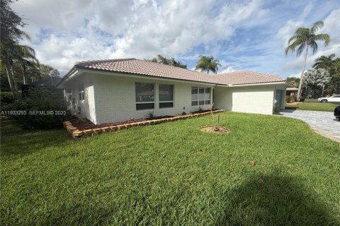 Купить виллу или дом в Корал-Спрингс, Флорида 4 спальни, 189.15м2, № 1991191 - фото 9