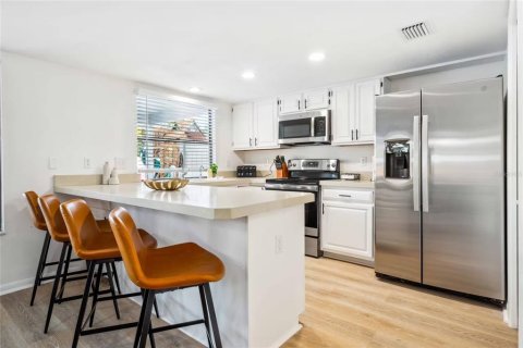 Купить виллу или дом в Семинол, Флорида 4 комнаты, 286.88м2, № 2437191 - фото 25